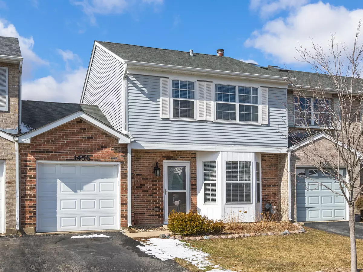 Carol Stream, IL 60188,1456 Harvard Court #1456