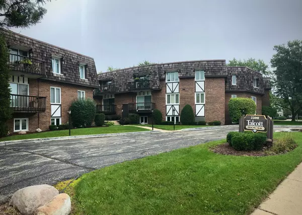 Park Ridge, IL 60068,2300 W Talcott Road #1A1