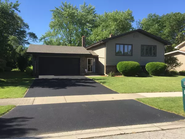 Itasca, IL 60143,618 E Theodore Lane