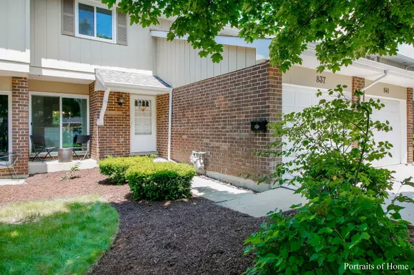 Wheaton, IL 60187,837 HEATHERBROOK Court