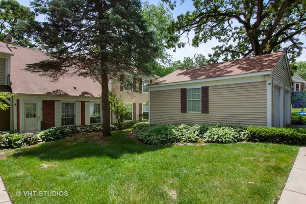 Cary, IL 60013,44 Hickory Lane