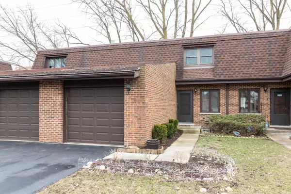 Palos Heights, IL 60463,10 Parliament W Drive #10