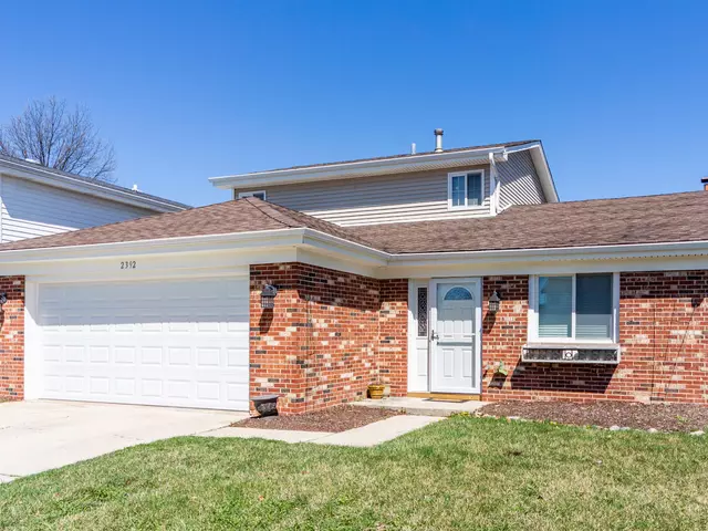 Woodridge, IL 60517,2392 Goldfinch Street