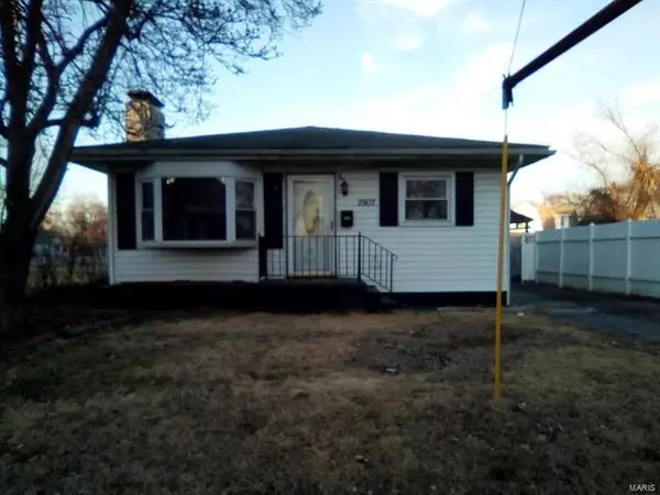 2907 Belleview Avenue,  East St Louis,  IL 62205