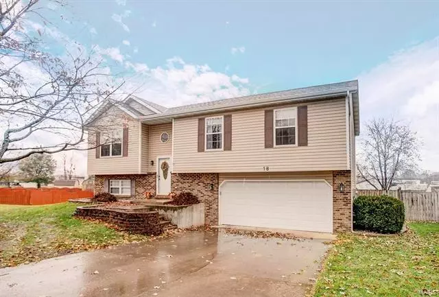 Troy, IL 62294,18 Hollowood Ct