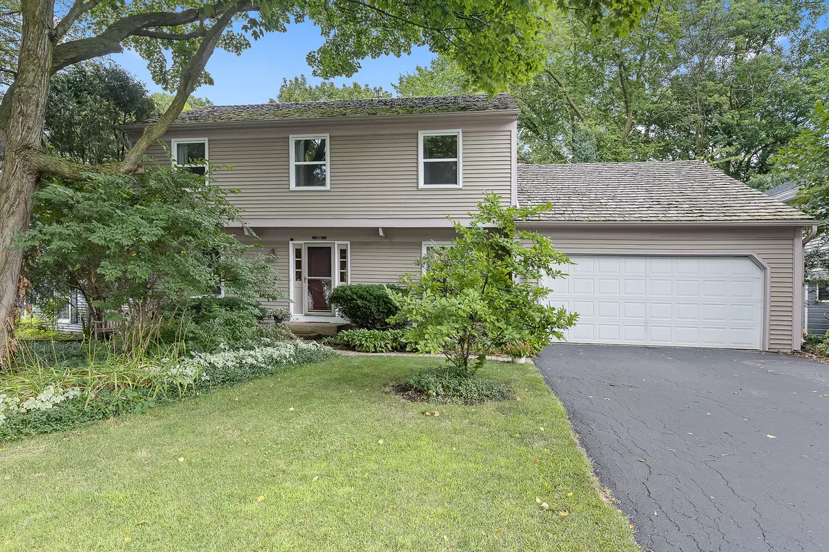 Batavia, IL 60510,1046 VIKING Court