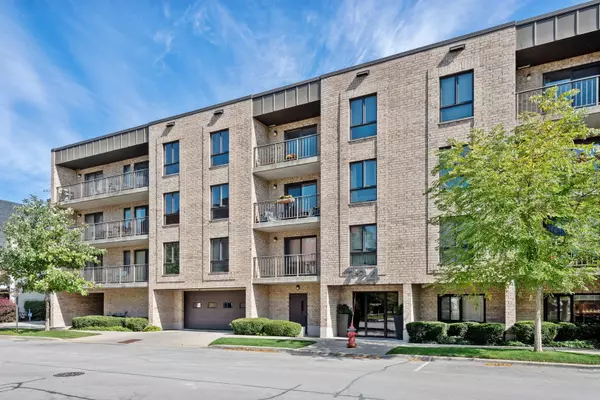 Wilmette, IL 60091,724 12th Street #312