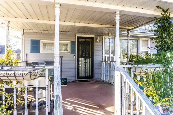 Bellflower, IL 61350,206 W Hinshaw Street