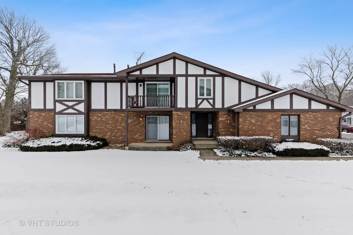 New Lenox, IL 60451,417 MANOR Court #D