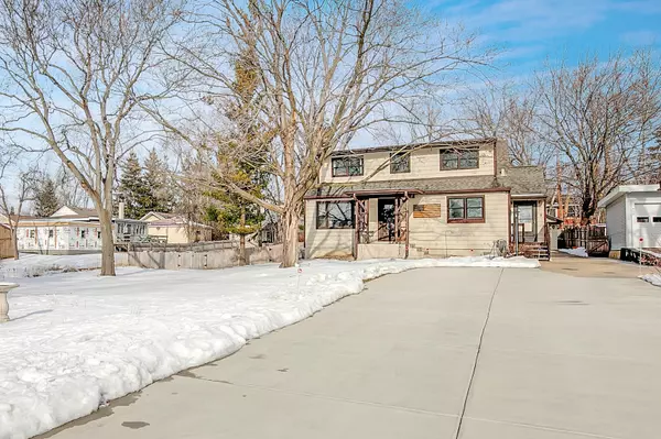 907 Pershing Drive, Wauconda, IL 60084