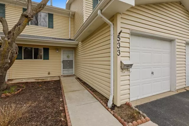 Carol Stream, IL 60188,533 Alton Court