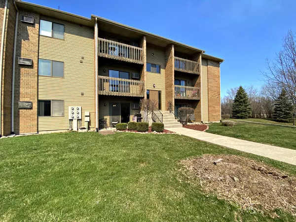 Crystal Lake, IL 60014,633 VIRGINIA Road #116