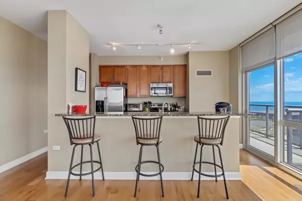 Chicago, IL 60616,1629 S Prairie Avenue #2806