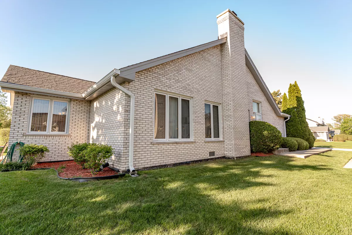 Tinley Park, IL 60487,18126 Pheasant Lake Drive