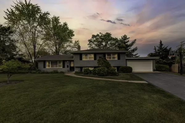 Naperville, IL 60540,808 Magnolia Lane