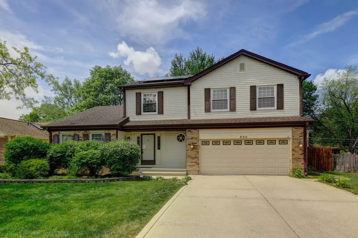 Wheeling, IL 60090,990 Weeping Willow Drive