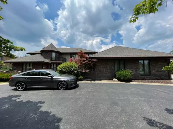 Oak Brook, IL 60523,31 Hamilton Lane