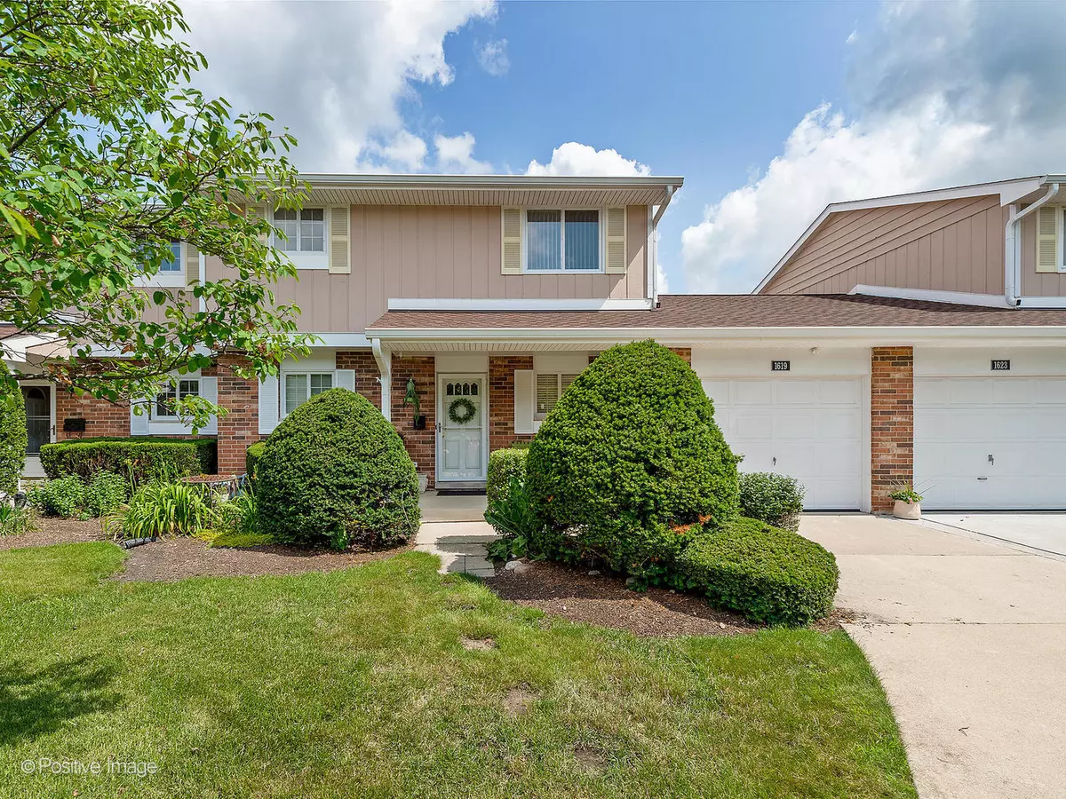 Wheaton, IL 60189,1619 Southampton Court