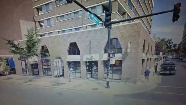 Chicago, IL 60614,702 W DIVERSEY Parkway