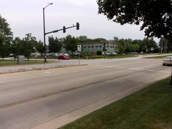 Lombard, IL 60148,1709 S Highland Avenue