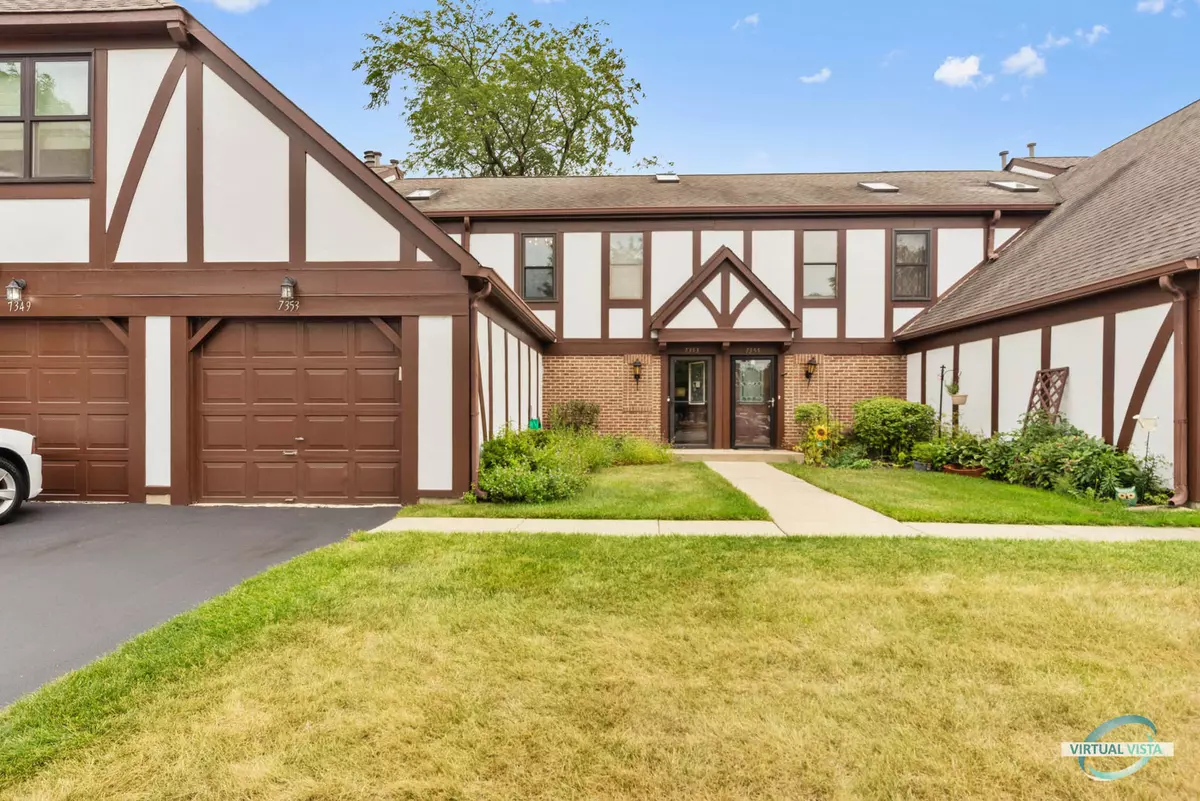 Downers Grove, IL 60516,7353 Canterbury Place