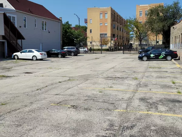 Chicago, IL 60647,3265 W Armitage Avenue