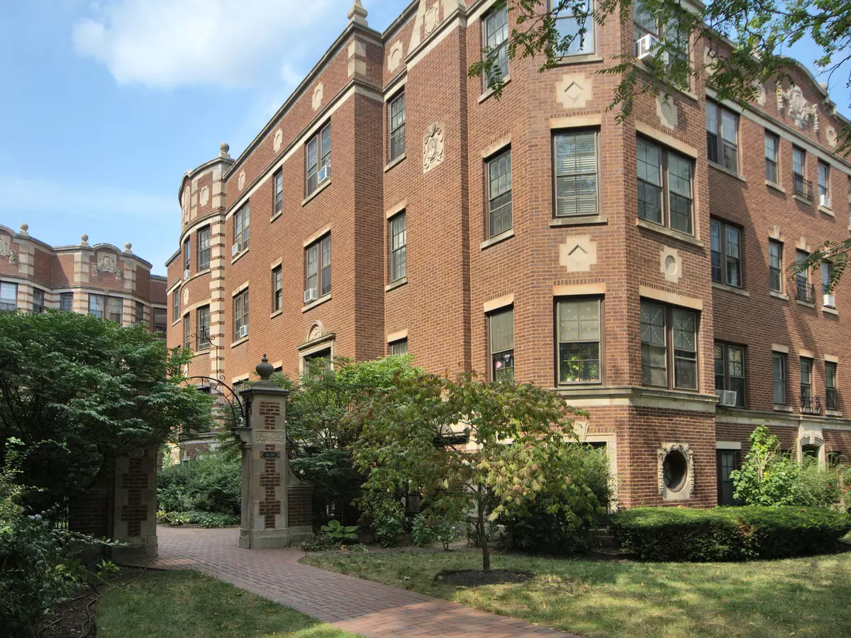 Evanston, IL 60202,360 Ridge Avenue #12-1