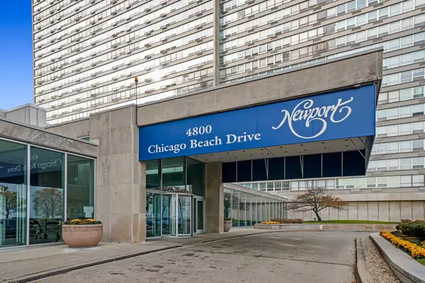 Chicago, IL 60615,4800 S Chicago Beach Drive #2002N