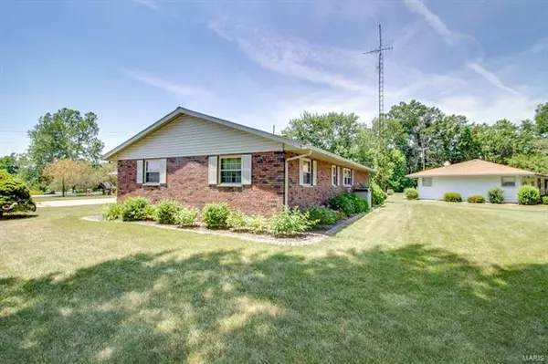 Carlinville, IL 62626,15166 Willow Drive