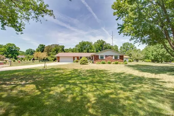 Carlinville, IL 62626,15166 Willow Drive