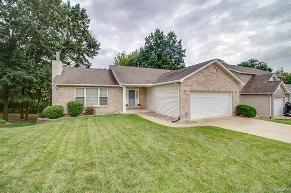 Alton, IL 62002,4621 Camellia Place