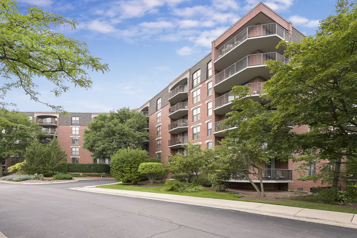 Naperville, IL 60540,509 AURORA Avenue #413