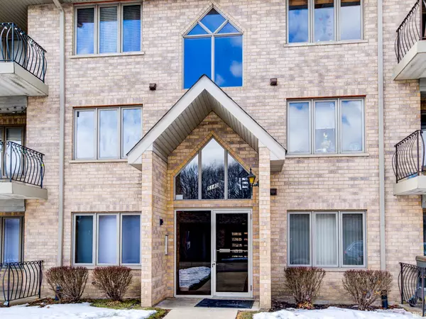 Oak Forest, IL 60452,5140 Shadow Creek Drive #1