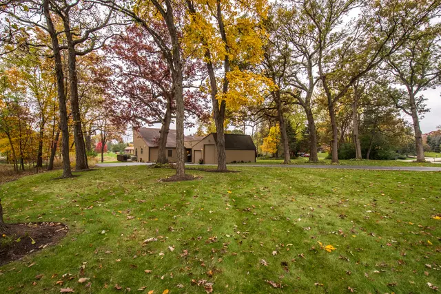 Hawthorn Woods, IL 60047,10 Winding Branch Road