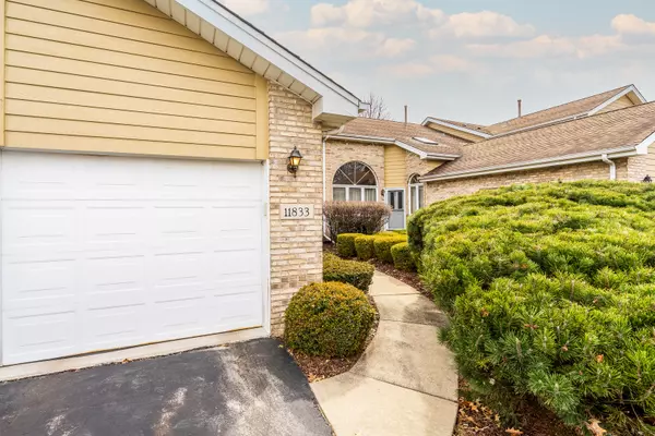 Orland Park, IL 60467,11833 DUNREE Lane