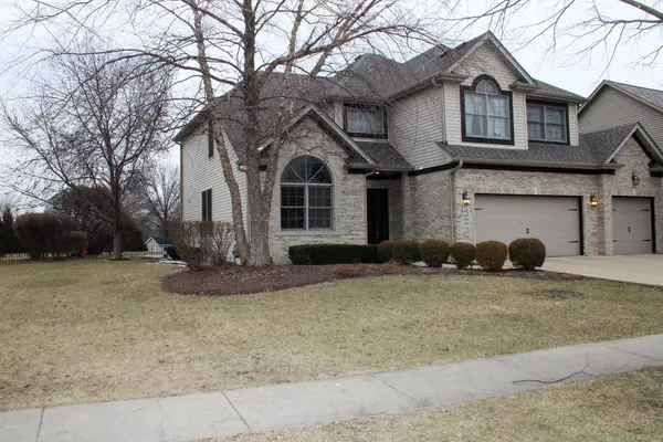 Shorewood, IL 60404,814 Diamond Head E Drive