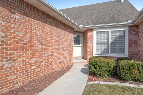 Normal, IL 61761,330 Fieldcrest Court