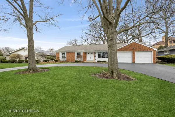 Western Springs, IL 60558,5805 Woodland Drive