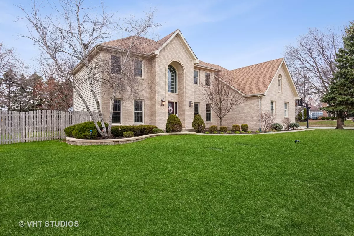 Naperville, IL 60540,1707 Chadwicke Circle