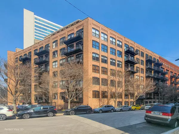 Chicago, IL 60654,520 W HURON Street #219