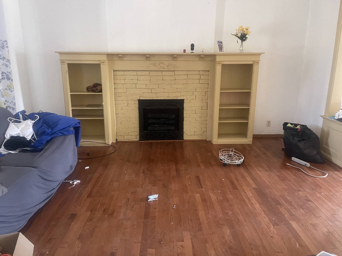 Chicago, IL 60619,1533 E 73rd Street