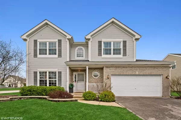 Oswego, IL 60543,800 S Sparkle Court