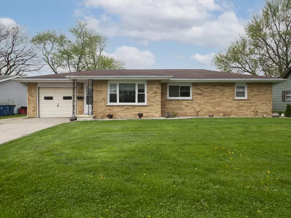 Bradley, IL 60915,609 Ivy Lane