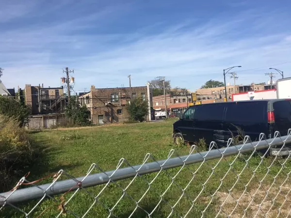 Chicago, IL 60653,121 E 47th Street