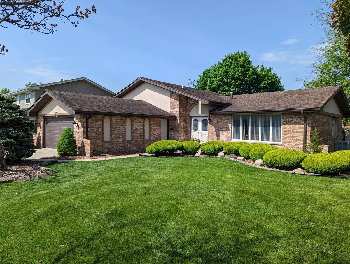 Homer Glen, IL 60491,15428 BADGER Lane