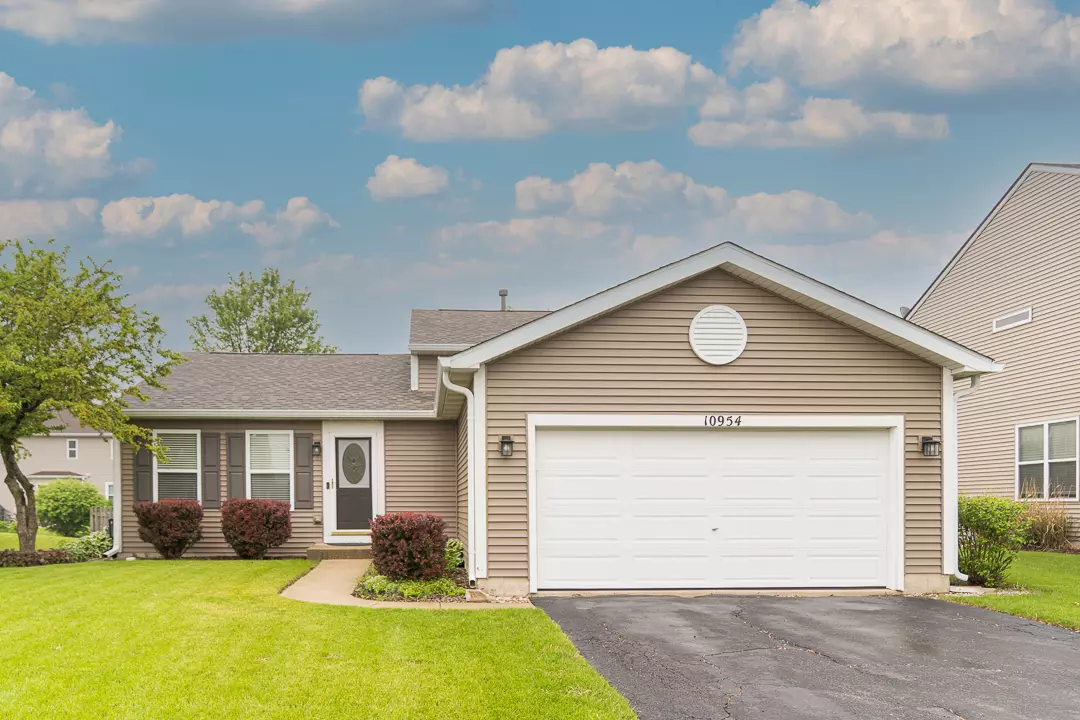 Huntley, IL 60142,10954 Madison Way