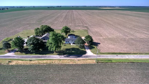 Ivesdale, IL 61851,95 E County Road 1550 N