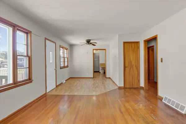 Tolono, IL 61880,103 E Locust Street