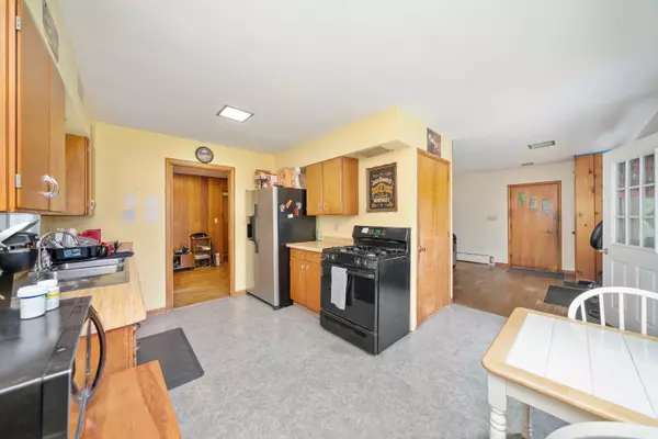 Hinckley, IL 60520,215 N Oak Street