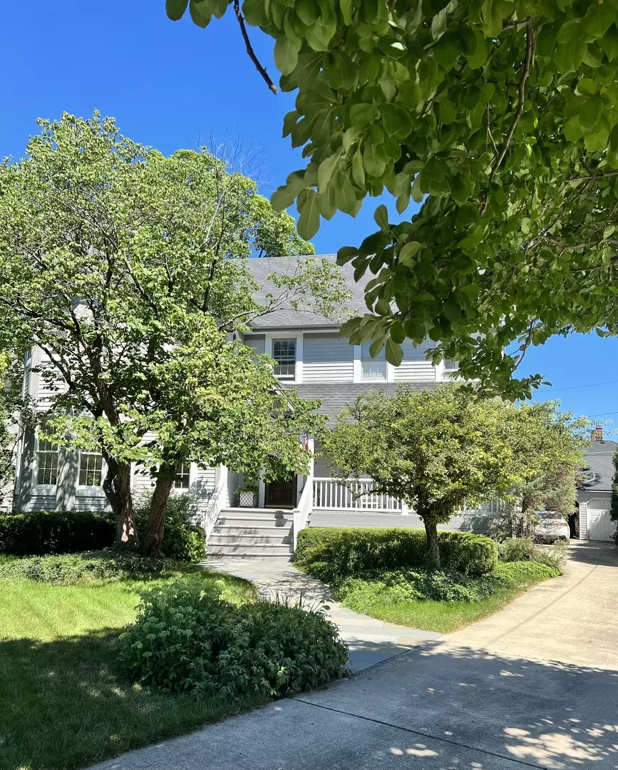 Western Springs, IL 60558,4329 Grand Avenue